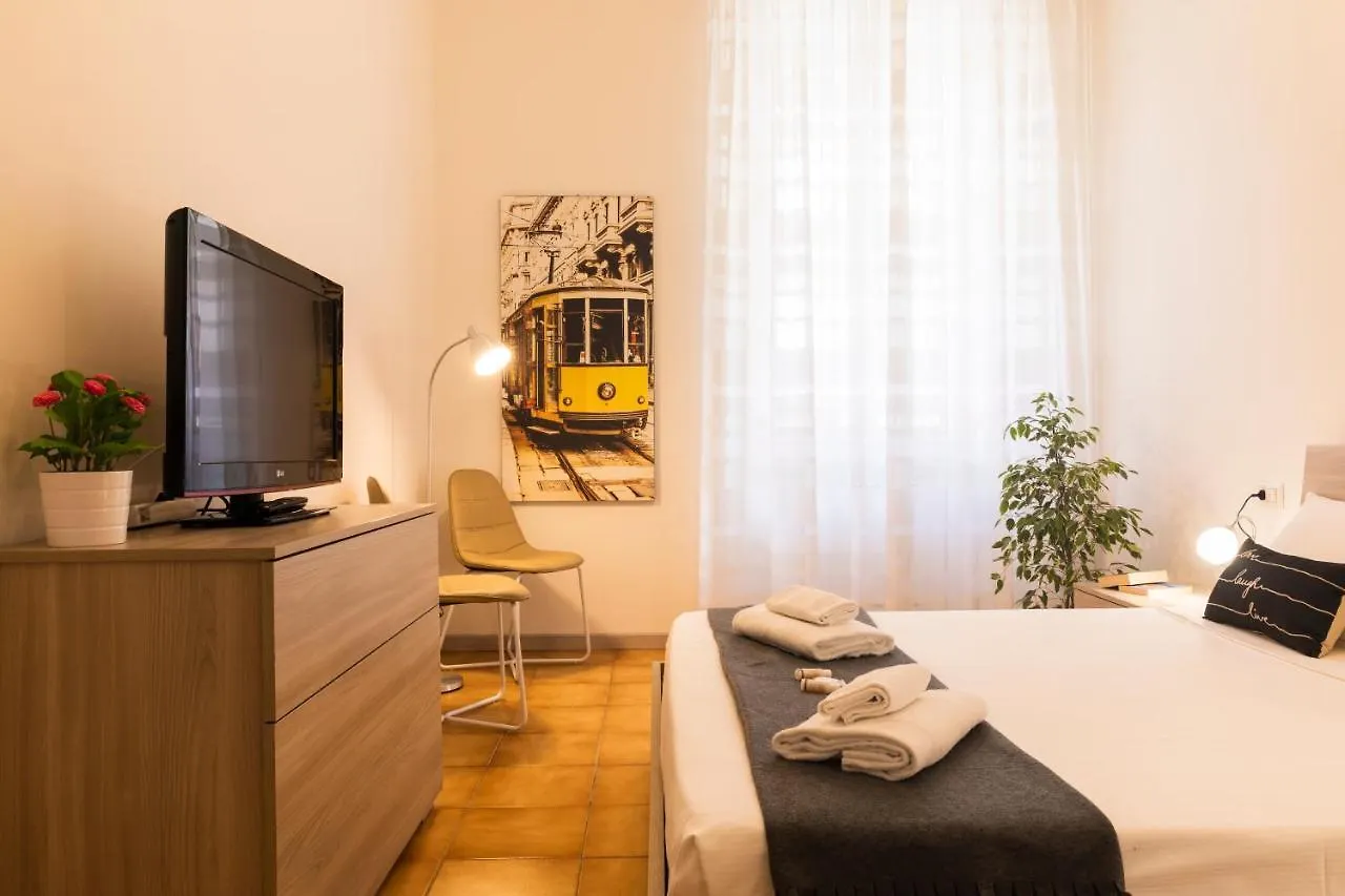 Casa Zara - Metro Lines Apartment Milan